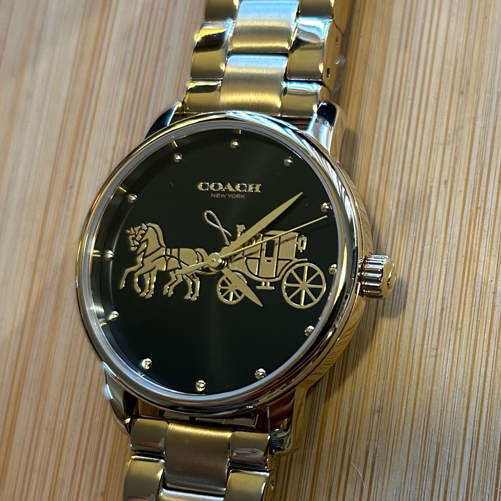 Coach Business Grand Watch 36mm Black & Golden Face & Black Breclet. - Picture 3 of 8